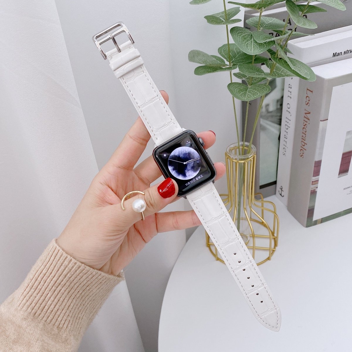 White BB Crocodile Grain Leather Apple Watch Band - BugBands